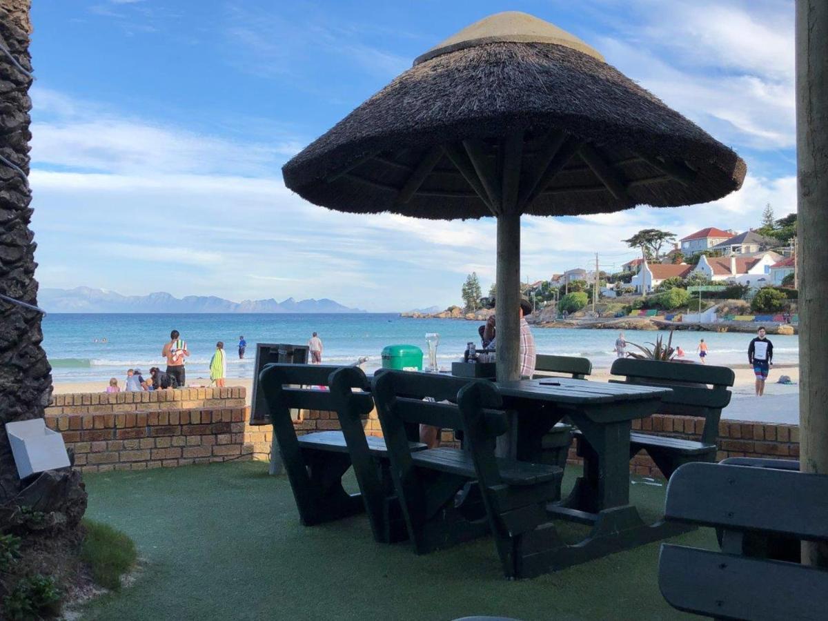 1 Mountain Rd Boutique B & B Fish Hoek Eksteriør bilde